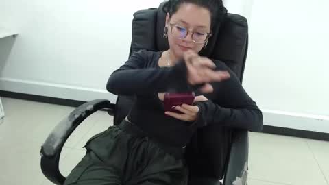 jenn online show from February 27, 2026, 10:32 pm