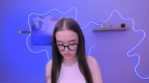 jenna_elayne online show from June 3, 2026, 9:12 am