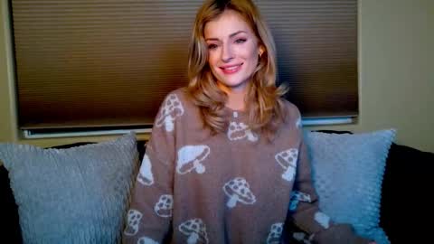 Snapshot of jennaaftermidnight chatting on November 25, 2025, 1:38 am Jenna J. Morrison online show from November 25, 2025, 1:38 am