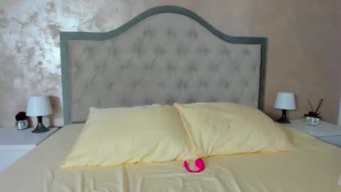 Snapshot of jennamyers chatting on September 30, 2025, 7:19 pm JennaMyers online show from September 30, 2025, 7:19 pm