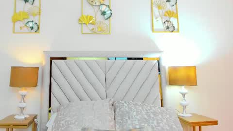 jenner_madison online show from June 25, 2026, 12:09 pm