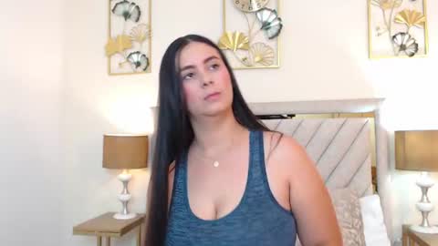 jenner_madison online show from August 2, 2026, 1:42 pm