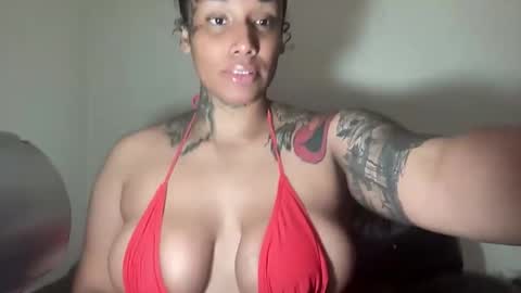 Snapshot of jenni_cash chatting on May 26, 2026, 7:26 am Mistress Jenni online show from May 26, 2026, 7:26 am