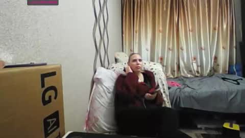 JenniDeep online show from November 28, 2025, 6:43 pm