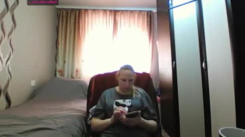 JenniDeep online show from February 15, 2026, 5:48 am