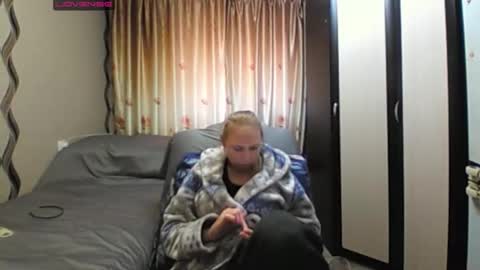 Snapshot of jennideep chatting on May 28, 2026, 12:02 pm JenniDeep online show from May 28, 2026, 12:02 pm