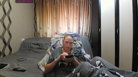 Snapshot of jennideep chatting on June 9, 2026, 7:53 am JenniDeep online show from June 9, 2026, 7:53 am
