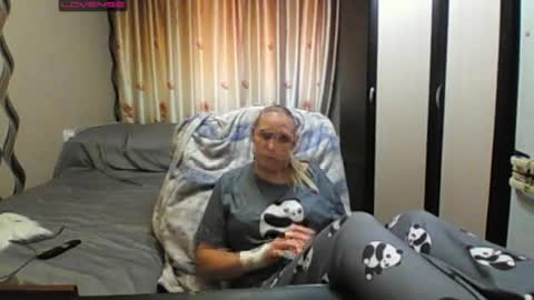 Snapshot of jennideep chatting on June 18, 2026, 12:31 pm JenniDeep online show from June 18, 2026, 12:31 pm