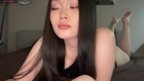 jennie_yung online show from July 22, 2026, 3:31 am