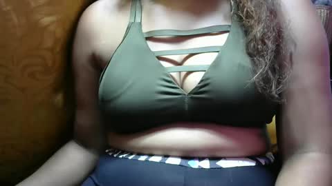 jenniella online show from February 22, 2025, 7:58 pm