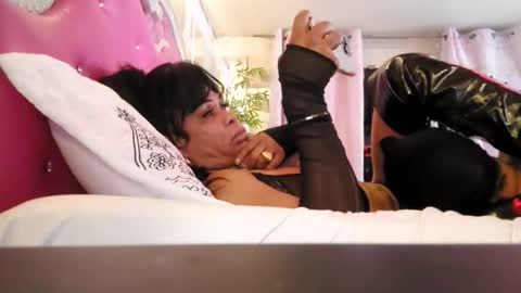 kayssel mendoza peralta online show from April 1, 2026, 11:13 pm