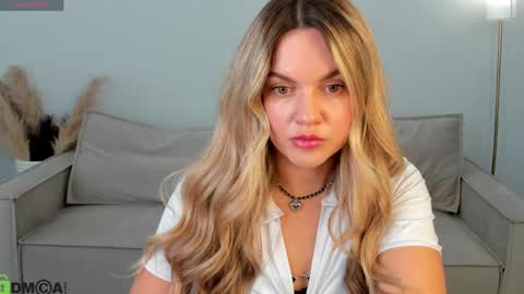 Snapshot of jennifer_perezz chatting on May 11, 2026, 8:53 am Jennifer Perezz online show from May 11, 2026, 8:53 am