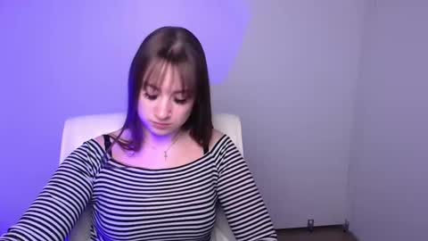 Snapshot of jennifer_xo_ chatting on December 19, 2024, 6:45 am Jennifer online show from December 19, 2024, 6:45 am