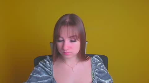 Snapshot of jennifer_xo_ chatting on January 17, 2025, 12:10 pm Jennifer online show from January 17, 2025, 12:10 pm