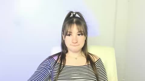 Snapshot of jennifer_xo_ chatting on March 12, 2025, 9:44 am Jennifer online show from March 12, 2025, 9:44 am