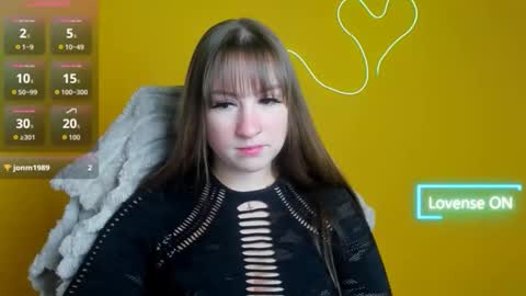 Snapshot of jennifer_xo_ chatting on November 12, 2025, 12:16 pm Jennifer online show from November 12, 2025, 12:16 pm