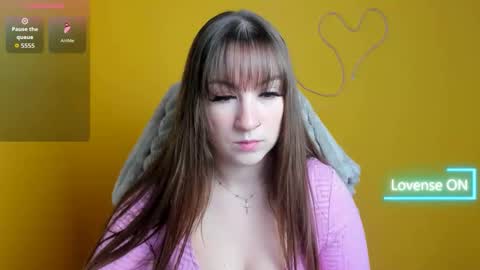 Snapshot of jennifer_xo_ chatting on November 14, 2025, 12:26 pm Jennifer online show from November 14, 2025, 12:26 pm