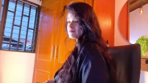 Jennifer vega  online show from April 22, 2026, 10:55 pm