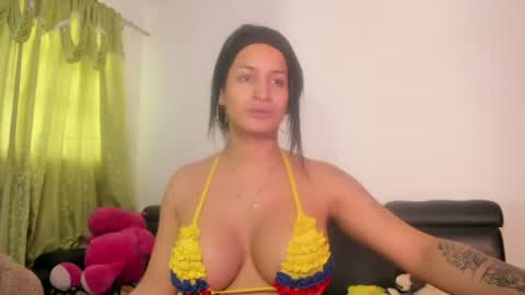 Snapshot of jenniifer_t chatting on July 7, 2026, 3:49 pm jenniifer_t online show from July 7, 2026, 3:49 pm
