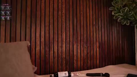 Snapshot of jennmiller_ chatting on July 31, 2026, 12:32 am online show from July 31, 2026, 12:32 am