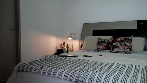 Snapshot of jennmullatta_ chatting on June 8, 2026, 7:25 pm Jenn online show from June 8, 2026, 7:25 pm