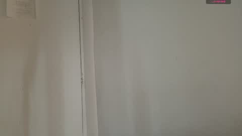 jenny__lawrence online show from July 7, 2026, 6:47 am