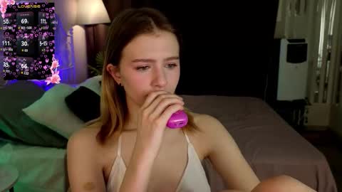 jenny_bunny_ online show from March 15, 2026, 1:33 am