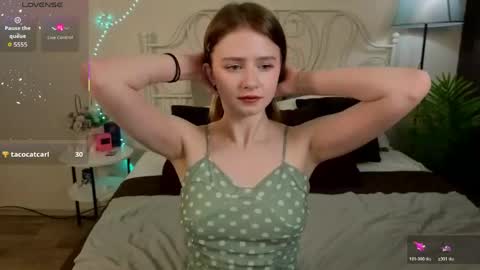 Snapshot of jenny_bunny_ chatting on June 3, 2026, 1:30 am jenny_bunny_ online show from June 3, 2026, 1:30 am