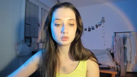 Jennifer Jenny Darling   online show from September 27, 2025, 6:13 pm