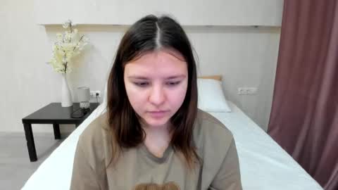 Snapshot of jenny_jimmy chatting on December 15, 2025, 1:10 am Jenny online show from December 15, 2025, 1:10 am