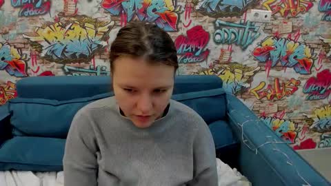 Snapshot of jenny_jimmy chatting on December 23, 2025, 1:36 am Jenny online show from December 23, 2025, 1:36 am