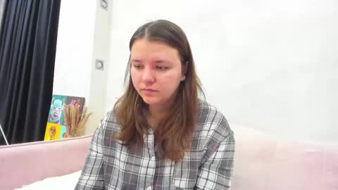 Snapshot of jenny_jimmy chatting on February 11, 2026, 1:32 am Jenny online show from February 11, 2026, 1:32 am