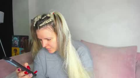 Snapshot of jenny_jimmy chatting on February 23, 2026, 1:03 am Jenny online show from February 23, 2026, 1:03 am