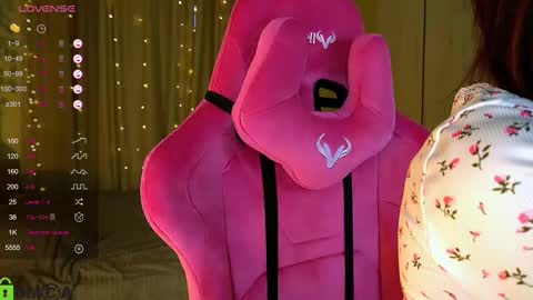 Snapshot of jenny_lylu chatting on March 7, 2025, 4:57 am Ori online show from March 7, 2025, 4:57 am