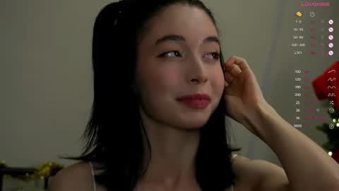 Snapshot of jenny_lylu chatting on December 14, 2025, 8:35 pm Ori online show from December 14, 2025, 8:35 pm