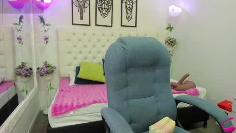 Snapshot of jenny_stark chatting on May 13, 2026, 11:18 am jenny_stark online show from May 13, 2026, 11:18 am