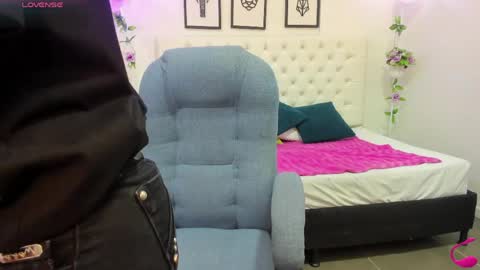 Snapshot of jenny_stark chatting on May 15, 2026, 11:06 am jenny_stark online show from May 15, 2026, 11:06 am