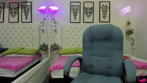 Snapshot of jenny_stark chatting on June 9, 2026, 11:44 am jenny_stark online show from June 9, 2026, 11:44 am