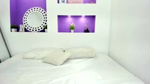 jenny_towers online show from February 18, 2026, 7:10 pm