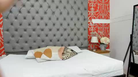 jenny_towers online show from June 25, 2026, 3:17 am