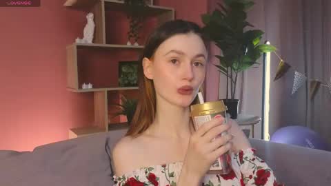 Snapshot of jennyfer_me chatting on May 10, 2026, 12:32 pm jennyfer_me online show from May 10, 2026, 12:32 pm