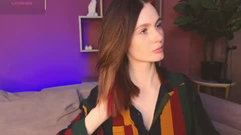 Snapshot of jennyfer_me chatting on June 4, 2026, 12:44 pm jennyfer_me online show from June 4, 2026, 12:44 pm