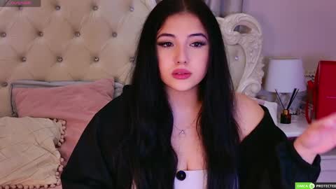 Snapshot of jennyferguson chatting on June 5, 2026, 6:46 pm Jenny Ferguson online show from June 5, 2026, 6:46 pm