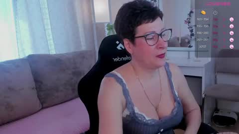 Jenny online show from May 12, 2026, 8:22 am