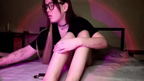 Snapshot of jennyrass chatting on November 9, 2025, 1:31 pm JennyRass online show from November 9, 2025, 1:31 pm