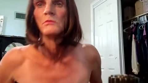 jennywomacks online show from July 13, 2026, 12:46 am