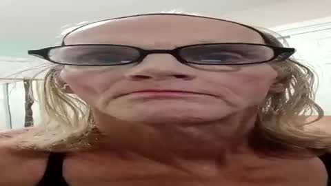 jennywomacks online show from July 19, 2026, 4:44 pm