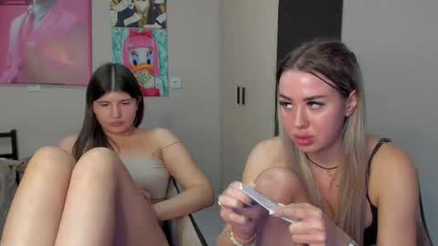 Snapshot of jeremayalove chatting on March 8, 2025, 5:22 pm Hi hi We are Jessie and Betti online show from March 8, 2025, 5:22 pm