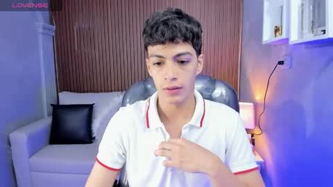 Snapshot of jeremias_1 chatting on May 8, 2026, 1:27 pm JEREMIAS online show from May 8, 2026, 1:27 pm
