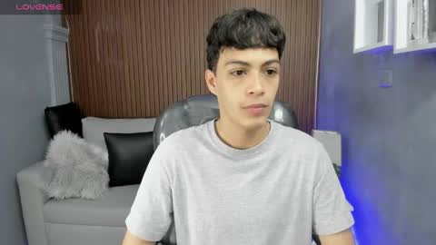 Snapshot of jeremias_1 chatting on May 15, 2026, 12:56 pm JEREMIAS online show from May 15, 2026, 12:56 pm